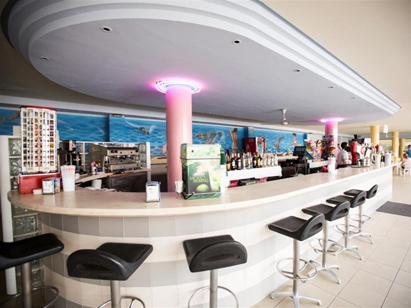 Port Fiesta Park Hotel